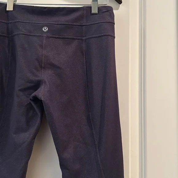 Like New! Lululemon Athletica women denim design leggings/inner pouch size 6 - Picture 8 of 12